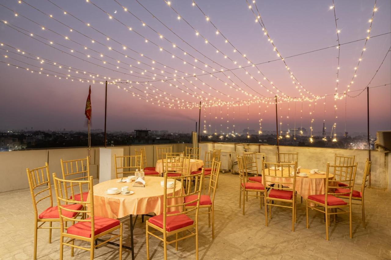 Hotel De Luxe Basai Road Gurgaon Exterior photo